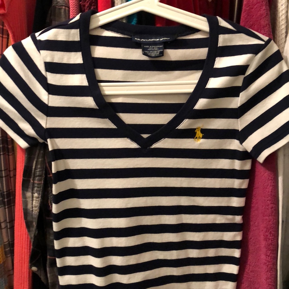 Woman’s short sleeve shirt !